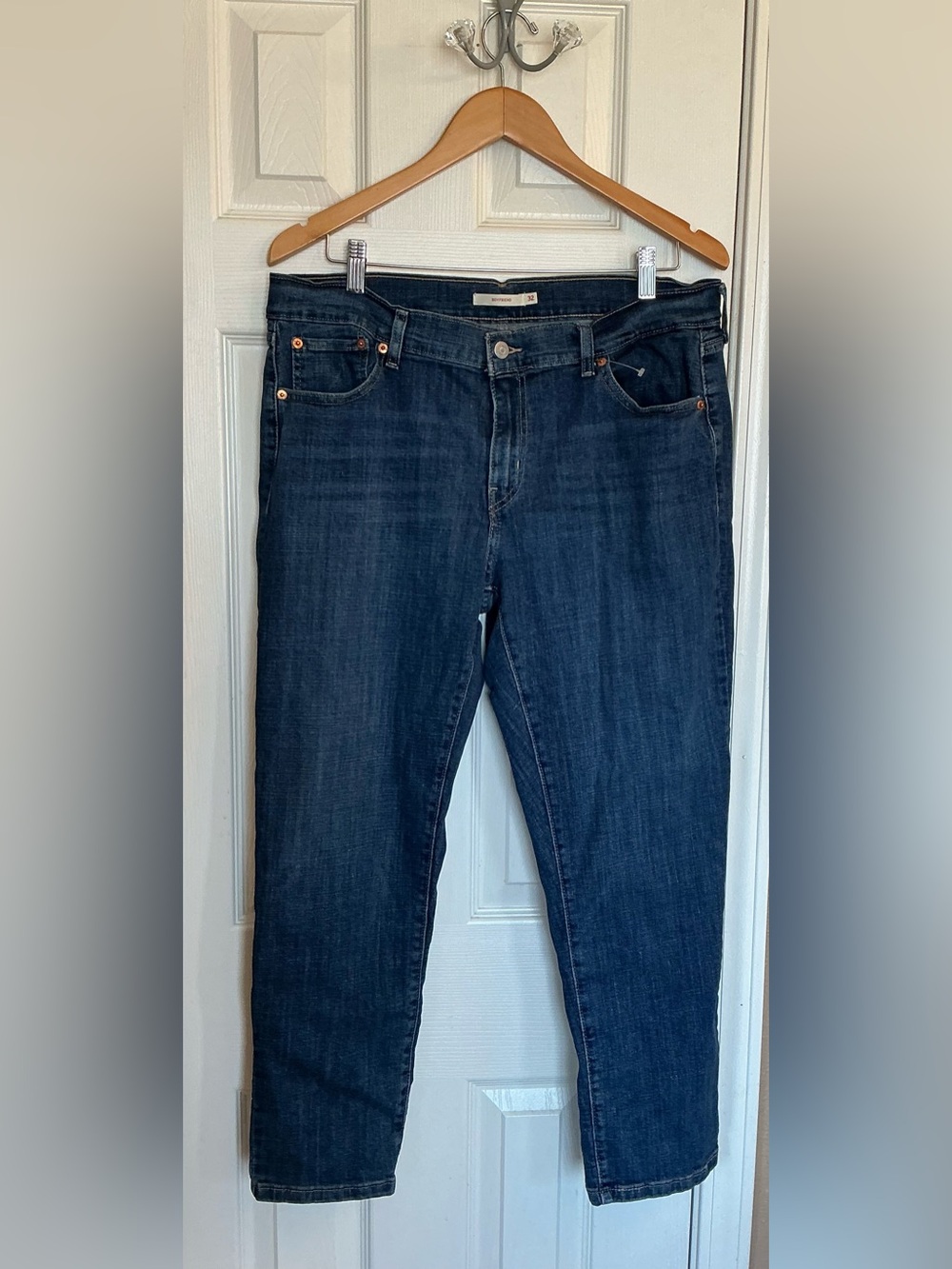 Levi Strauss & Co. Boyfriend Women's 32x27 Mid Rise Jeans Blue Medium Wash